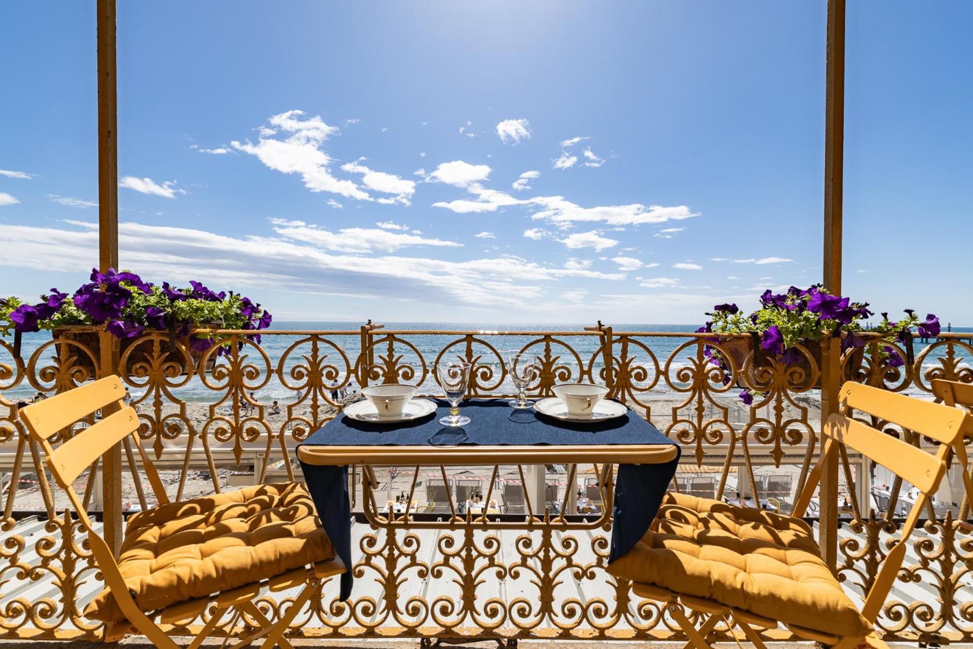 Casa D'Artista B&B Di Charme Alassio Bagian luar foto